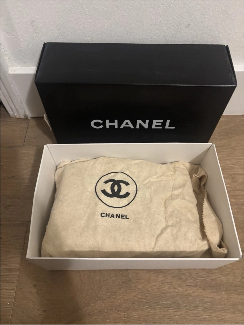 Chanel Diamond Quilt Flap Bag With Logo Box, Dust Bag & Card - Picture 12 of 13